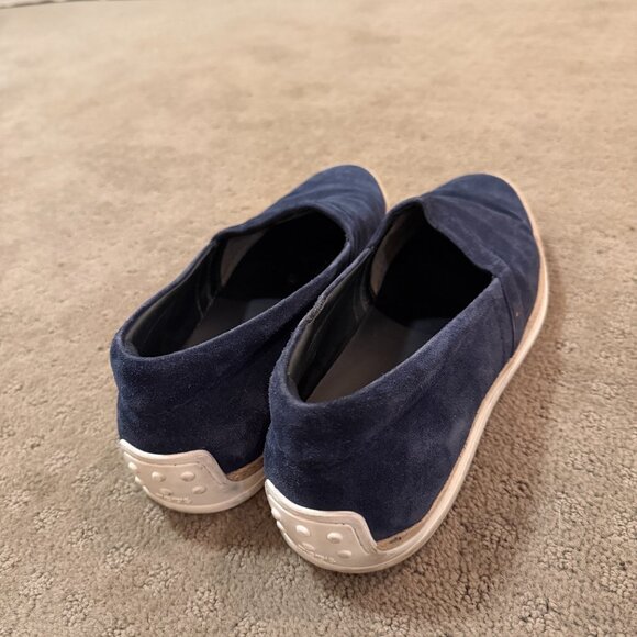 Tod's Blue Loafers Slip-On Style with Minimalist Design - Picture 6 of 9